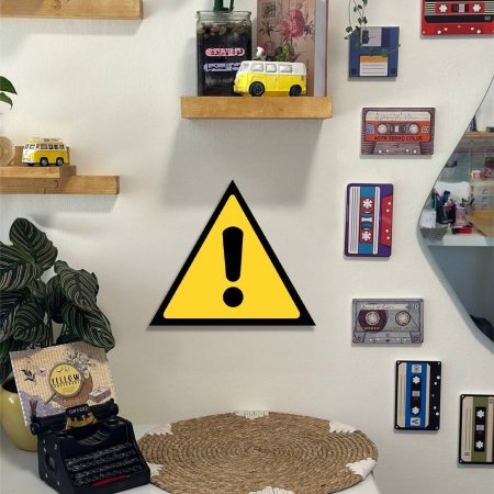 لوحة احذر او تمهل