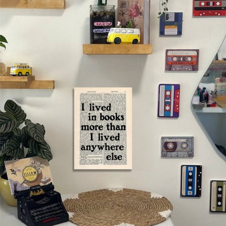 لوحة i lived in book