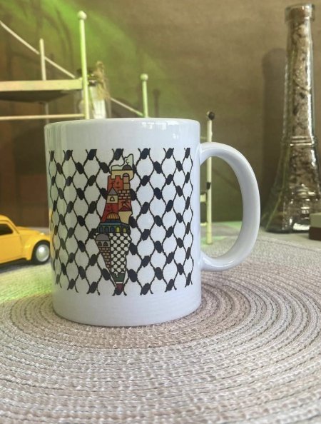 كوب الخريطة والكوفية